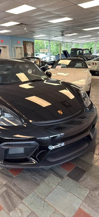 2020 Porsche 718 Cayman GT4 - Image 4 of 10