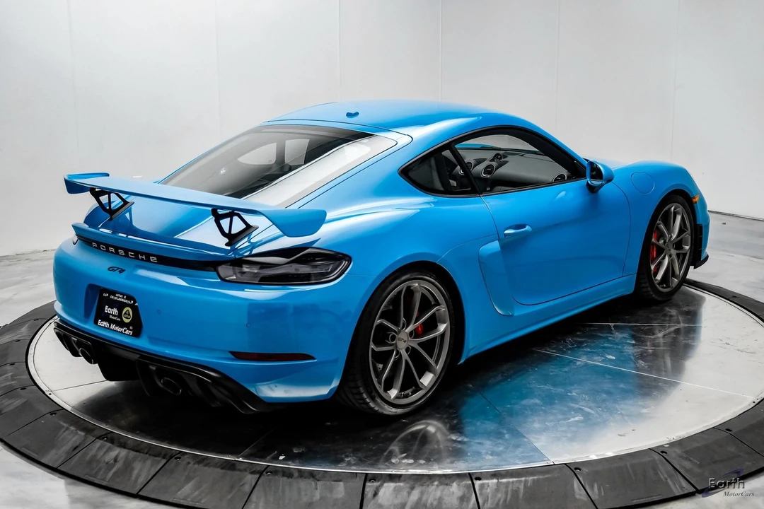 2020 Porsche 718 Cayman GT4 - Image 17 of 31