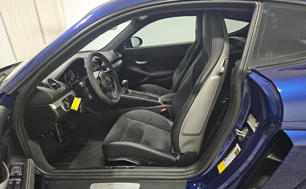 2020 Porsche 718 Cayman GT4 - Image 3 of 21