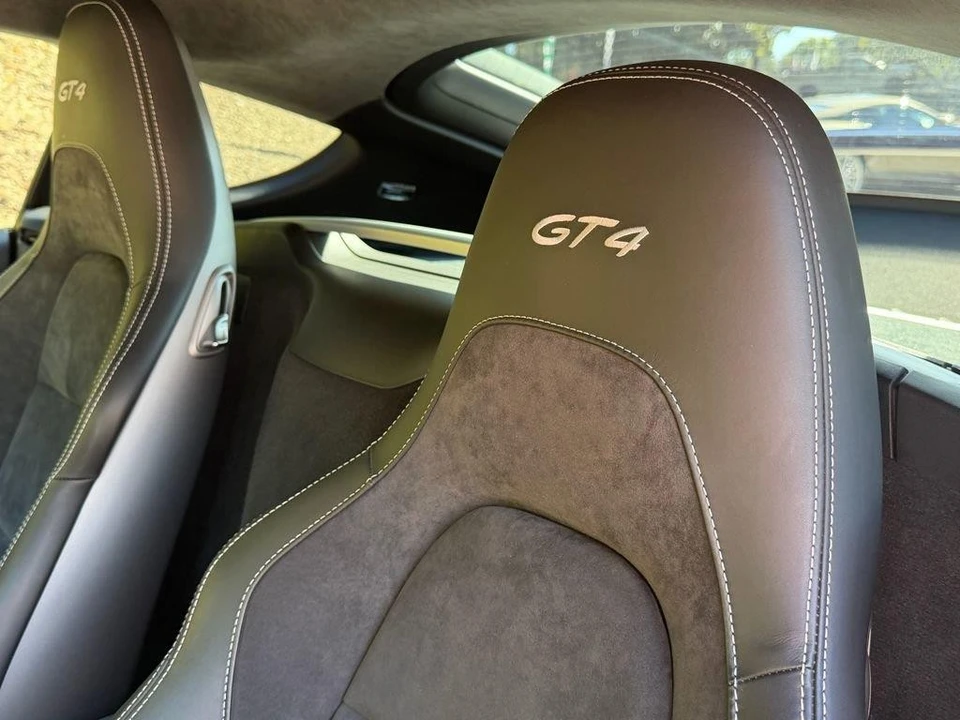 2020 Porsche 718 Cayman GT4 - Image 14 of 21
