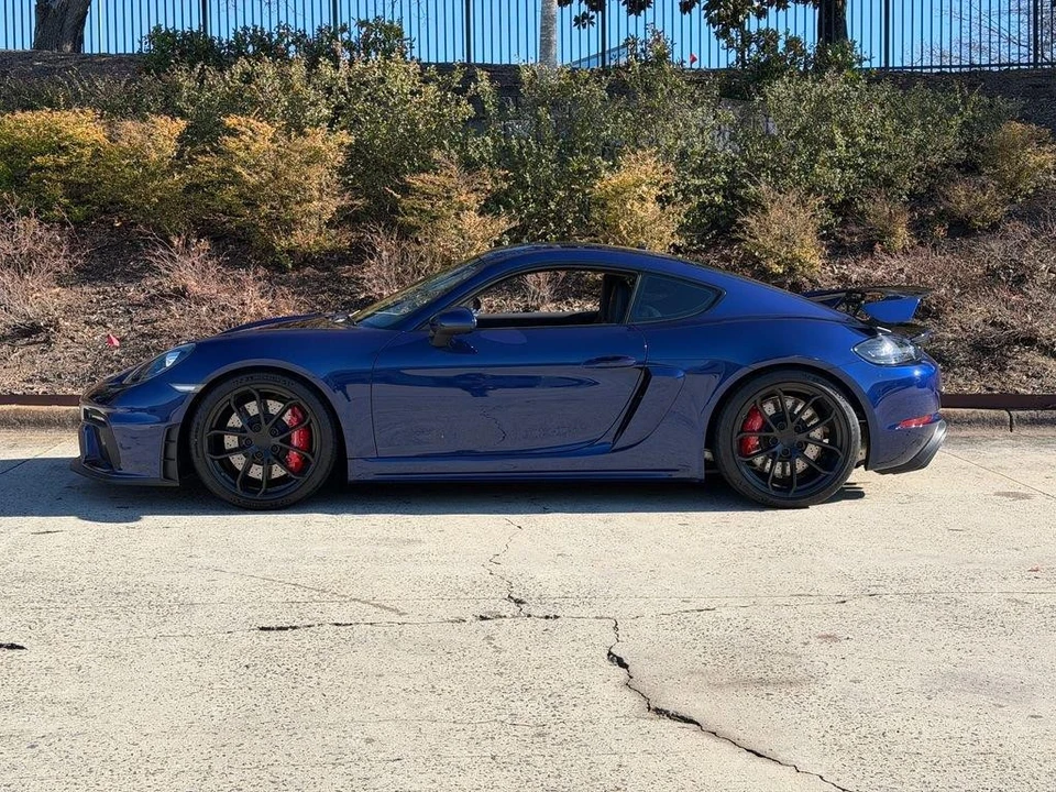 2020 Porsche 718 Cayman GT4 - Image 2 of 20