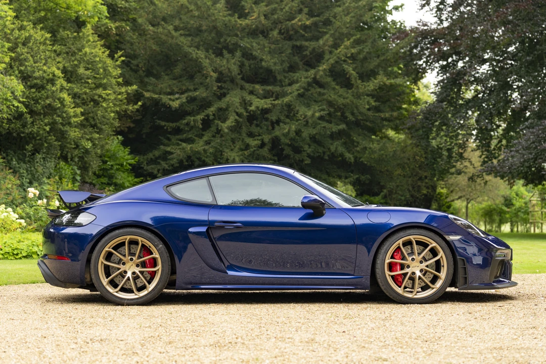 2020 Porsche 718 Cayman GT4 - Image 12 of 31