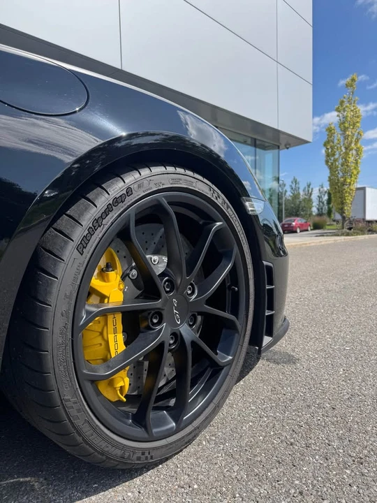 2020 Porsche 718 Cayman GT4 - Image 5 of 11