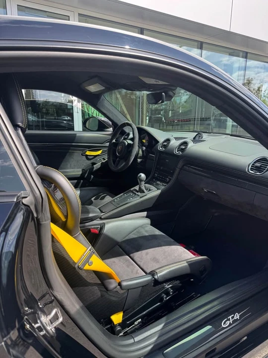 2020 Porsche 718 Cayman GT4 - Image 10 of 11