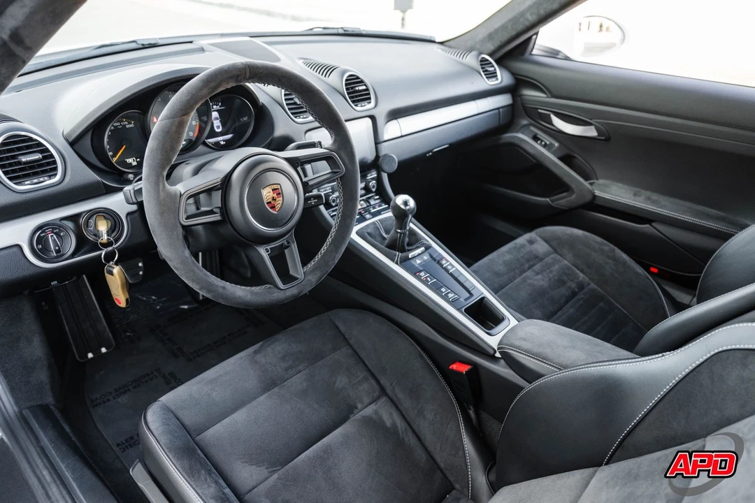 2020 Porsche 718 Cayman GT4 - Image 2 of 12