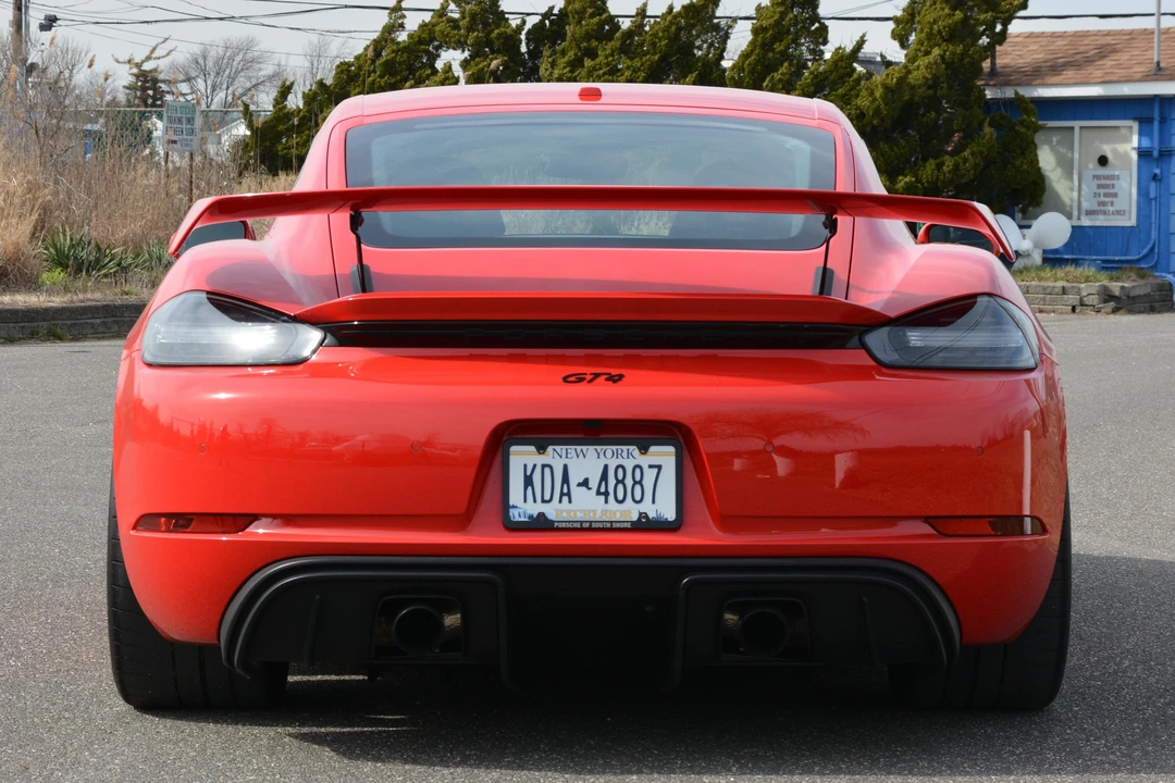 2020 Porsche 718 Cayman GT4 - Image 5 of 14