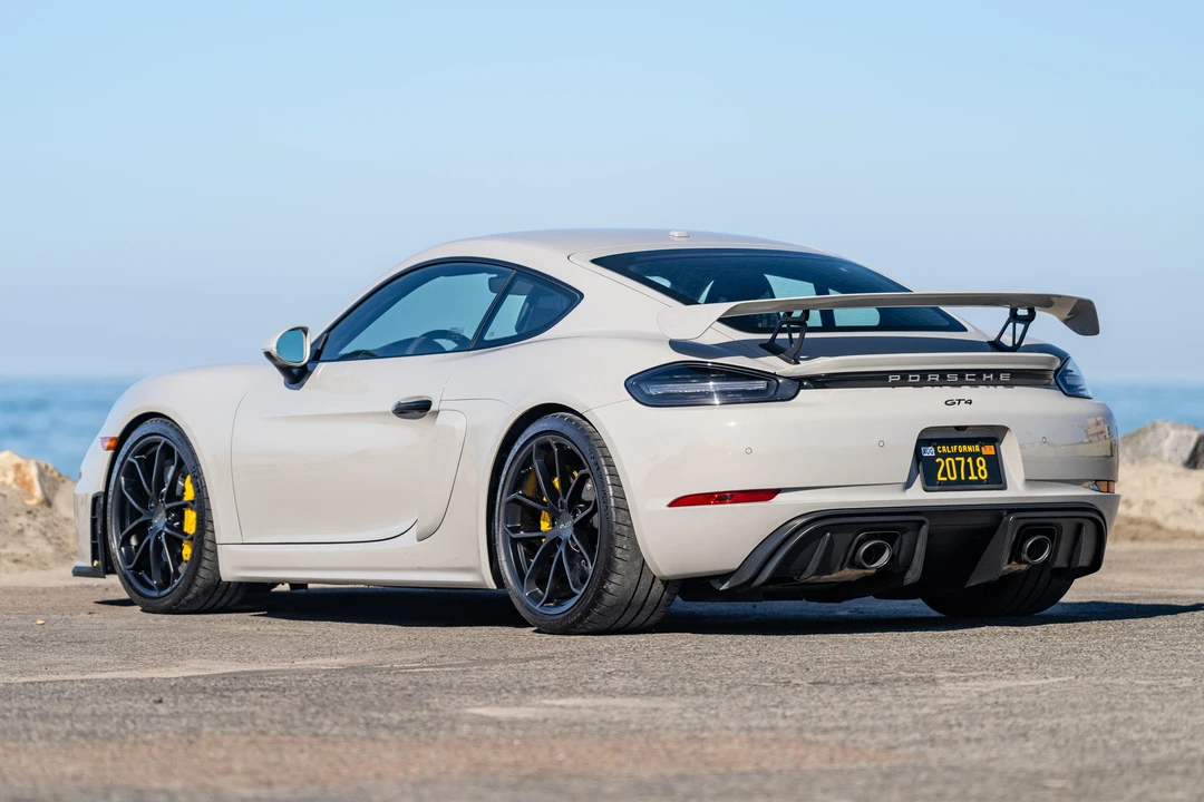 2020 Porsche 718 Cayman GT4 - Image 8 of 31