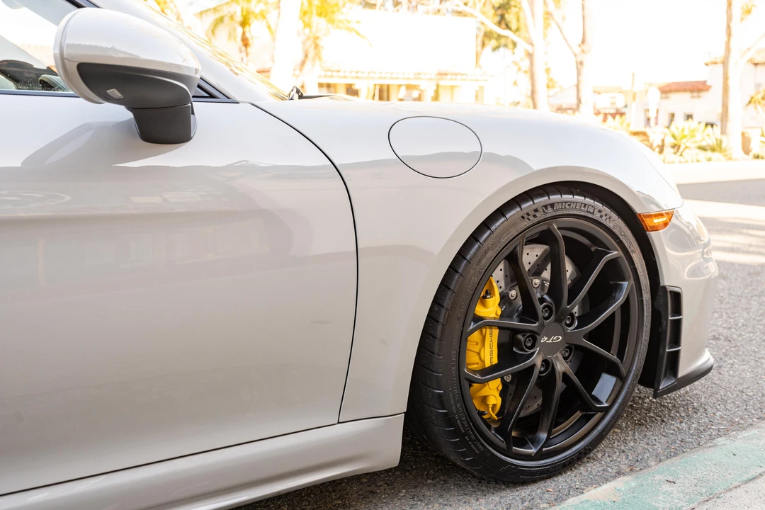 2020 Porsche 718 Cayman GT4 - Image 30 of 31