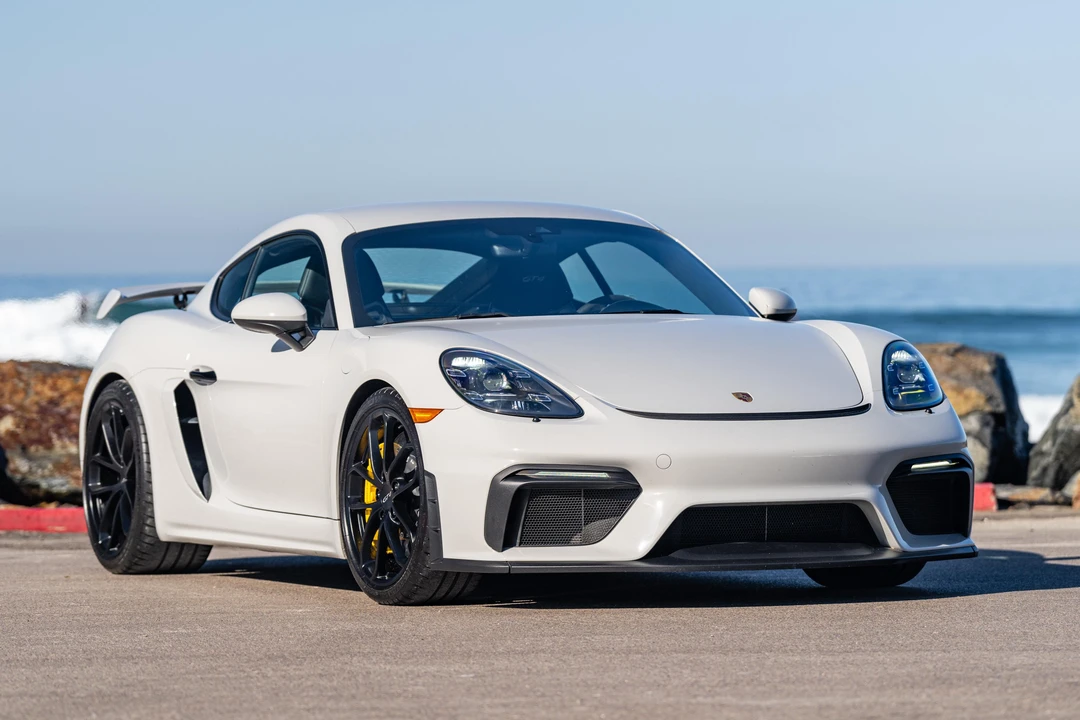 2020 Porsche 718 Cayman GT4 - Image 9 of 31