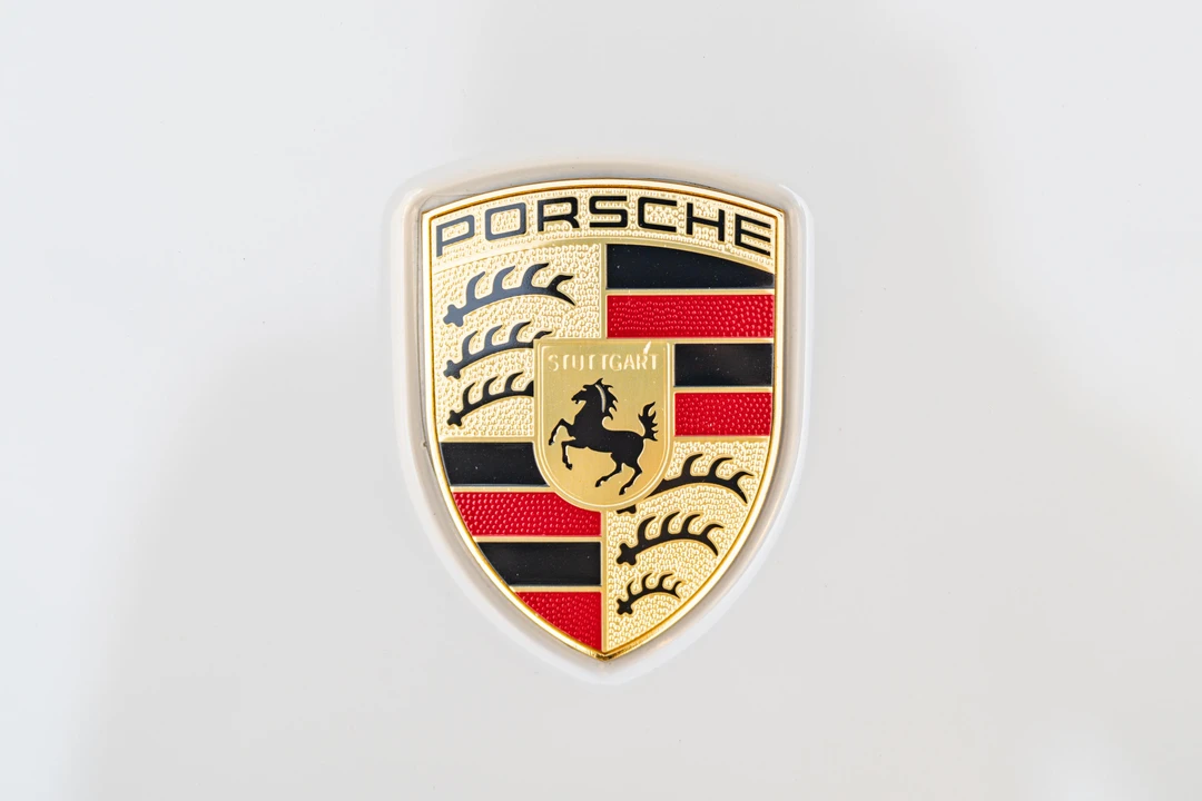 2020 Porsche 718 Cayman GT4 - Image 12 of 31