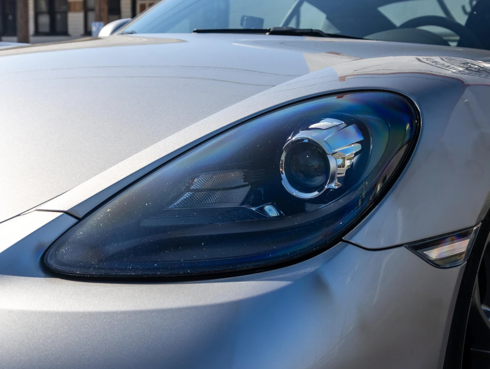 2020 Porsche 718 Cayman GT4 - Image 23 of 31