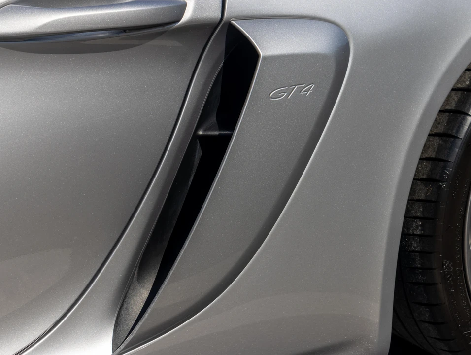 2020 Porsche 718 Cayman GT4 - Image 30 of 31