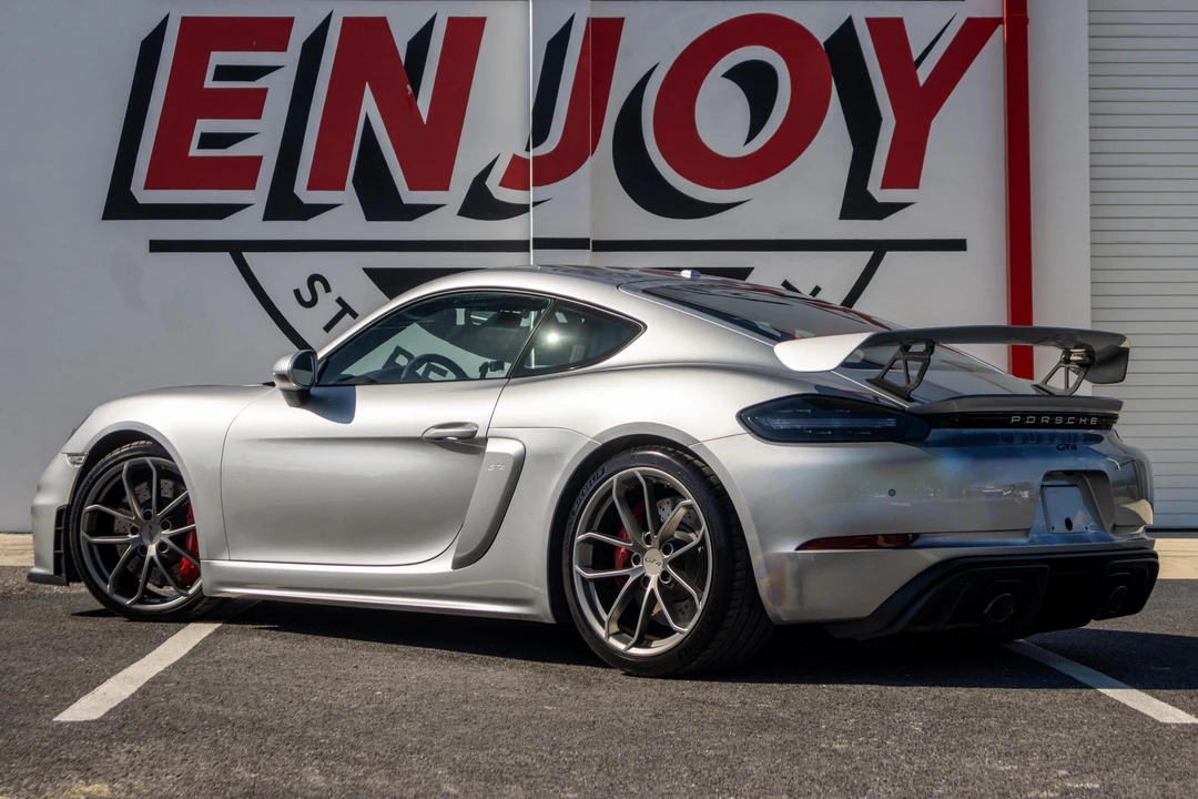 2020 Porsche 718 Cayman GT4 - Image 4 of 31