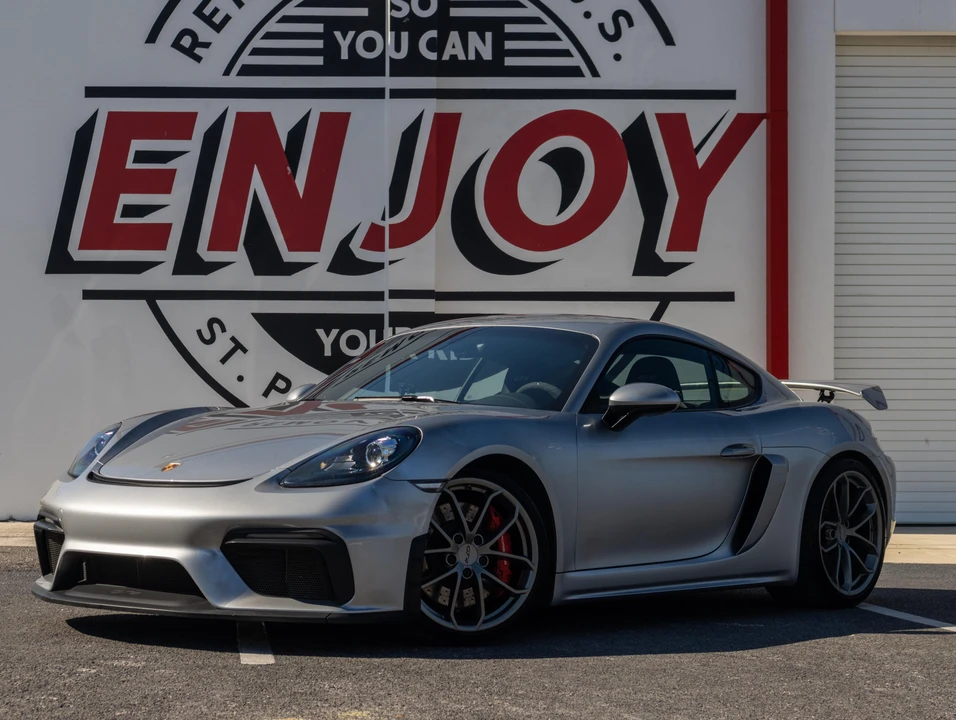 2020 Porsche 718 Cayman GT4 - Image 8 of 31