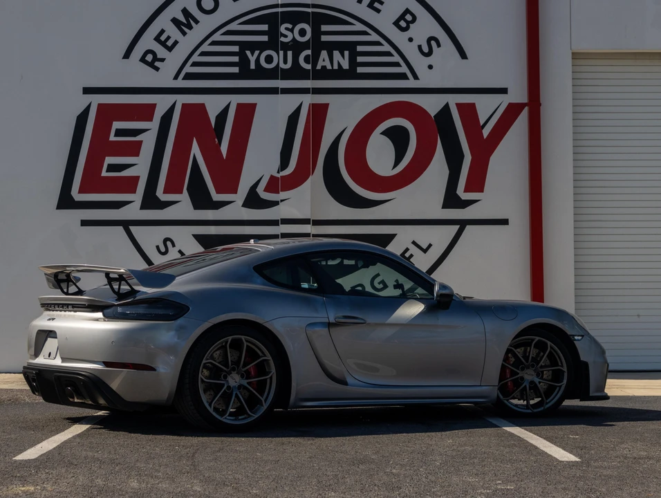 2020 Porsche 718 Cayman GT4 - Image 12 of 31