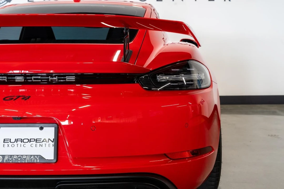 2020 Porsche 718 Cayman GT4 - Image 18 of 21