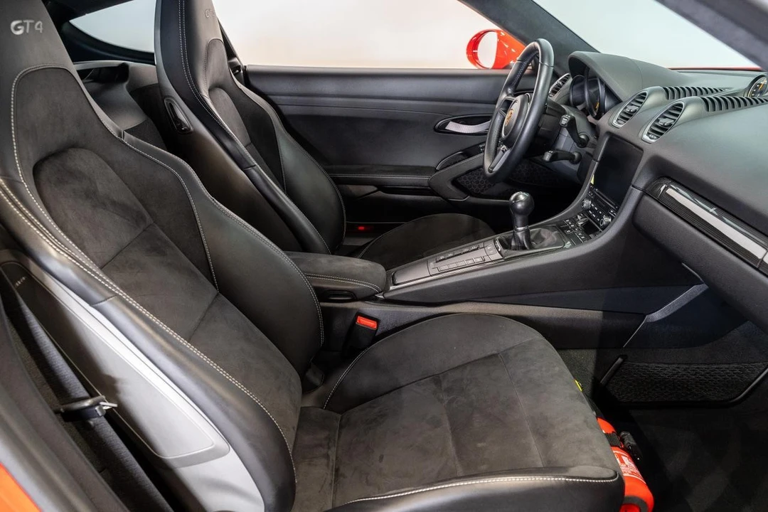 2020 Porsche 718 Cayman GT4 - Image 4 of 21