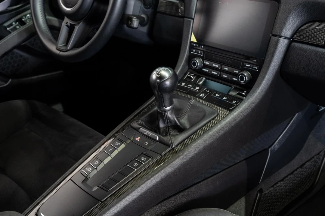 2020 Porsche 718 Cayman GT4 - Image 9 of 21