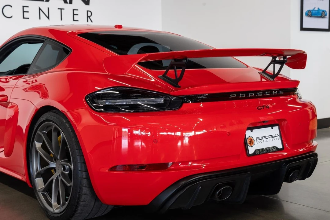 2020 Porsche 718 Cayman GT4 - Image 16 of 21