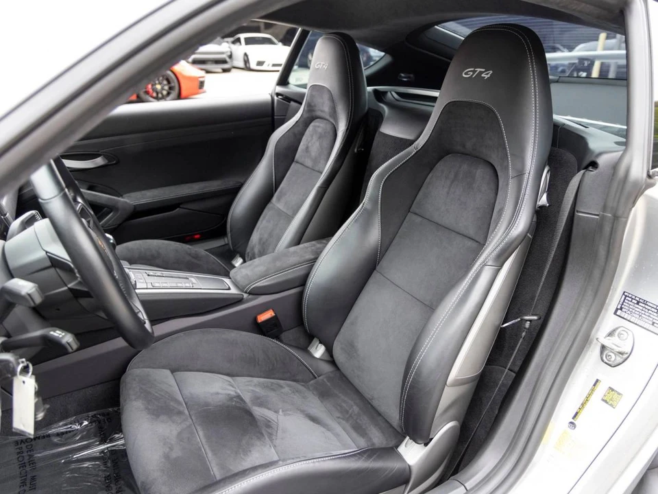2020 Porsche 718 Cayman GT4 - Image 5 of 5