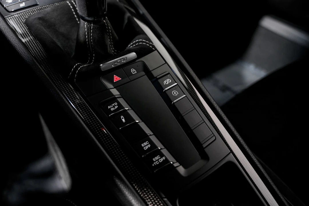 2020 Porsche 718 Cayman GT4 - Image 15 of 21