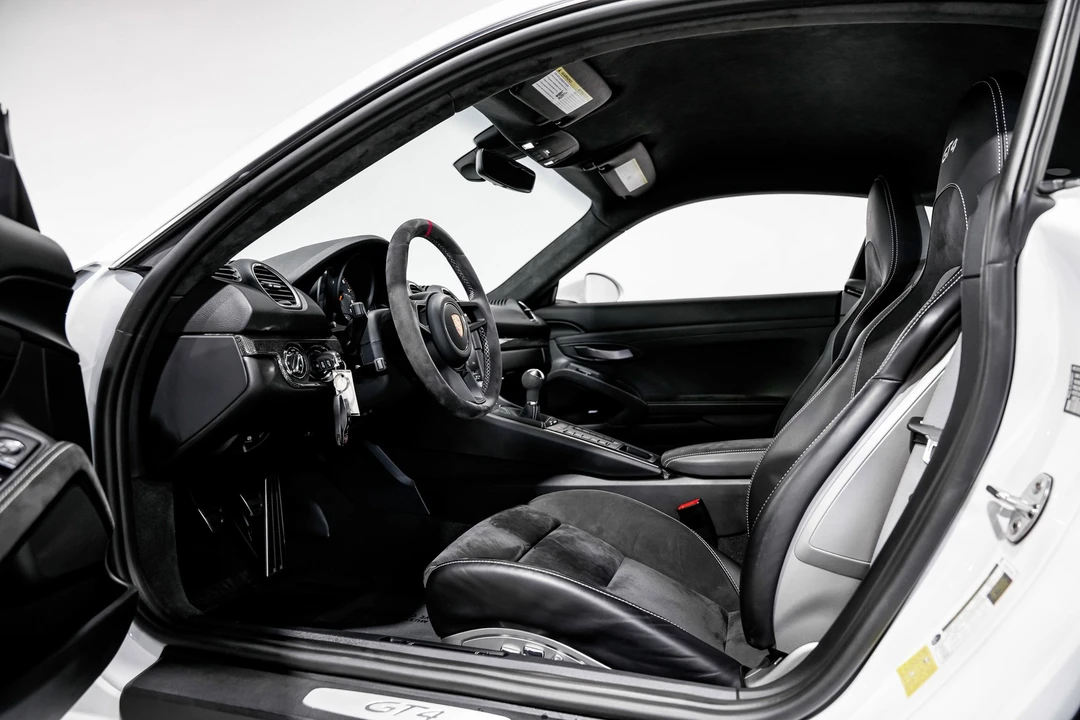 2020 Porsche 718 Cayman GT4 - Image 19 of 21