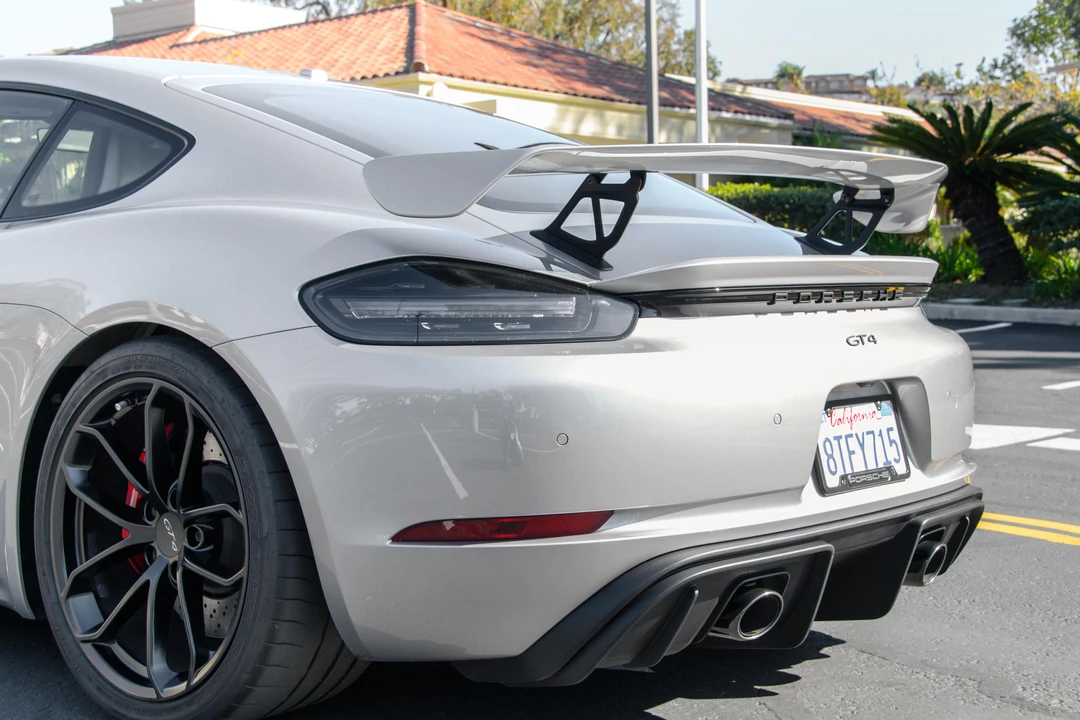 2020 Porsche 718 Cayman GT4 - Image 26 of 31
