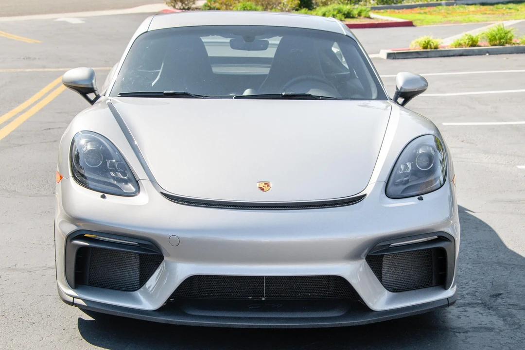 2020 Porsche 718 Cayman GT4 - Image 2 of 31