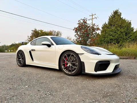 2020 Porsche 718 Cayman GT4