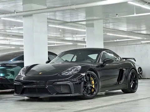2020 Porsche 718 Cayman GT4