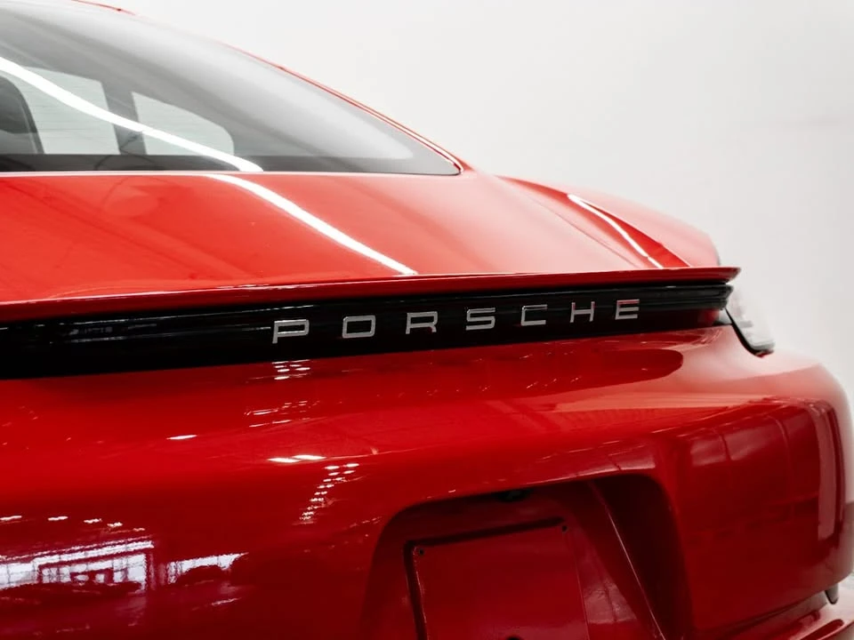 2020 Porsche 718 Cayman T - Image 9 of 12