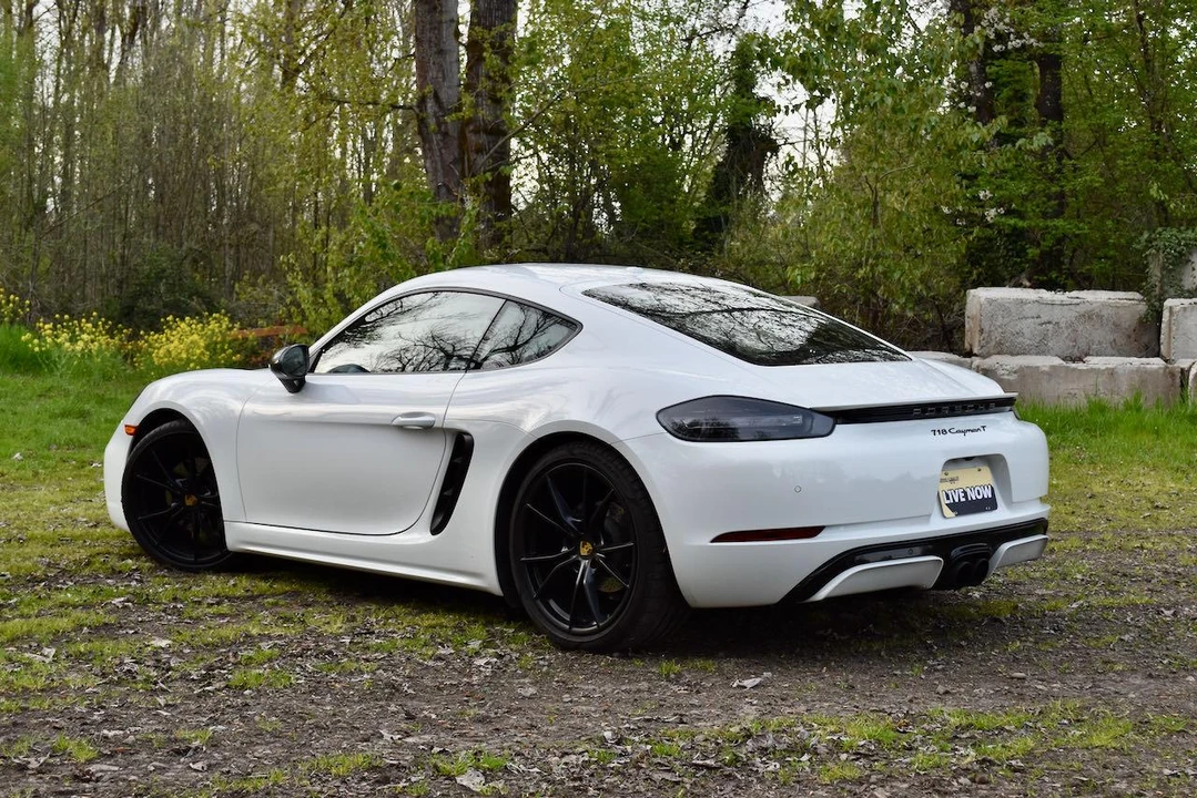 2020 Porsche 718 Cayman T - Image 16 of 21