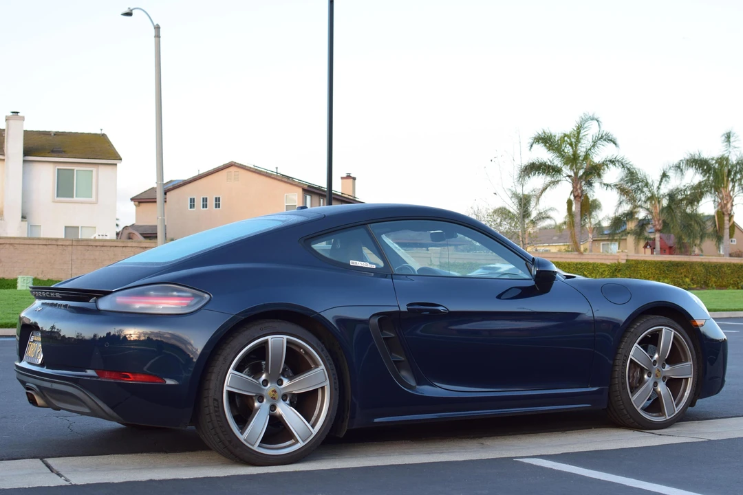 2020 Porsche 718 Cayman - Image 4 of 31