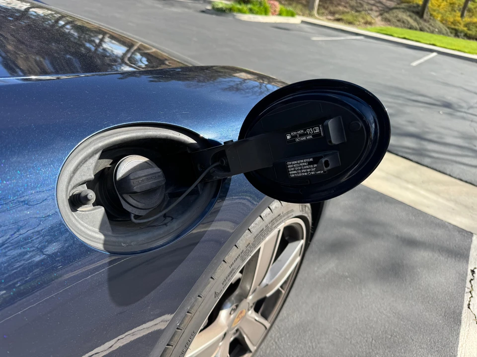 2020 Porsche 718 Cayman - Image 23 of 31