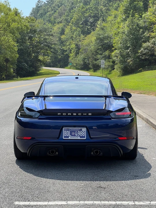 2020 Porsche 718 Cayman GT4 - Image 4 of 7