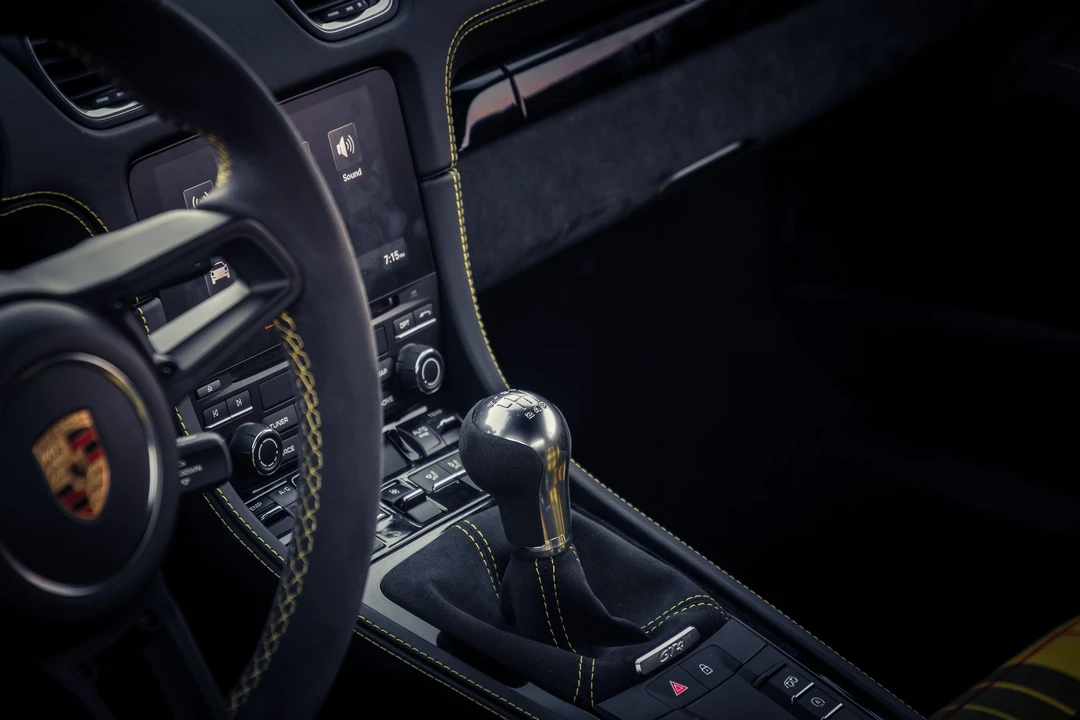 2020 Porsche 718 Cayman GT4 - Image 8 of 9