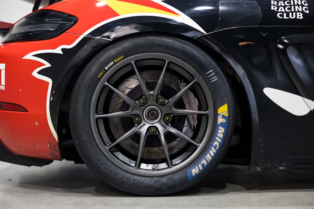 2020 Porsche - Image 31 of 31