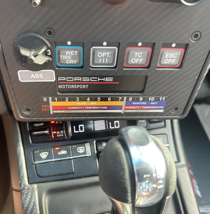 2020 Porsche 718 Cayman GT4 - Image 25 of 31