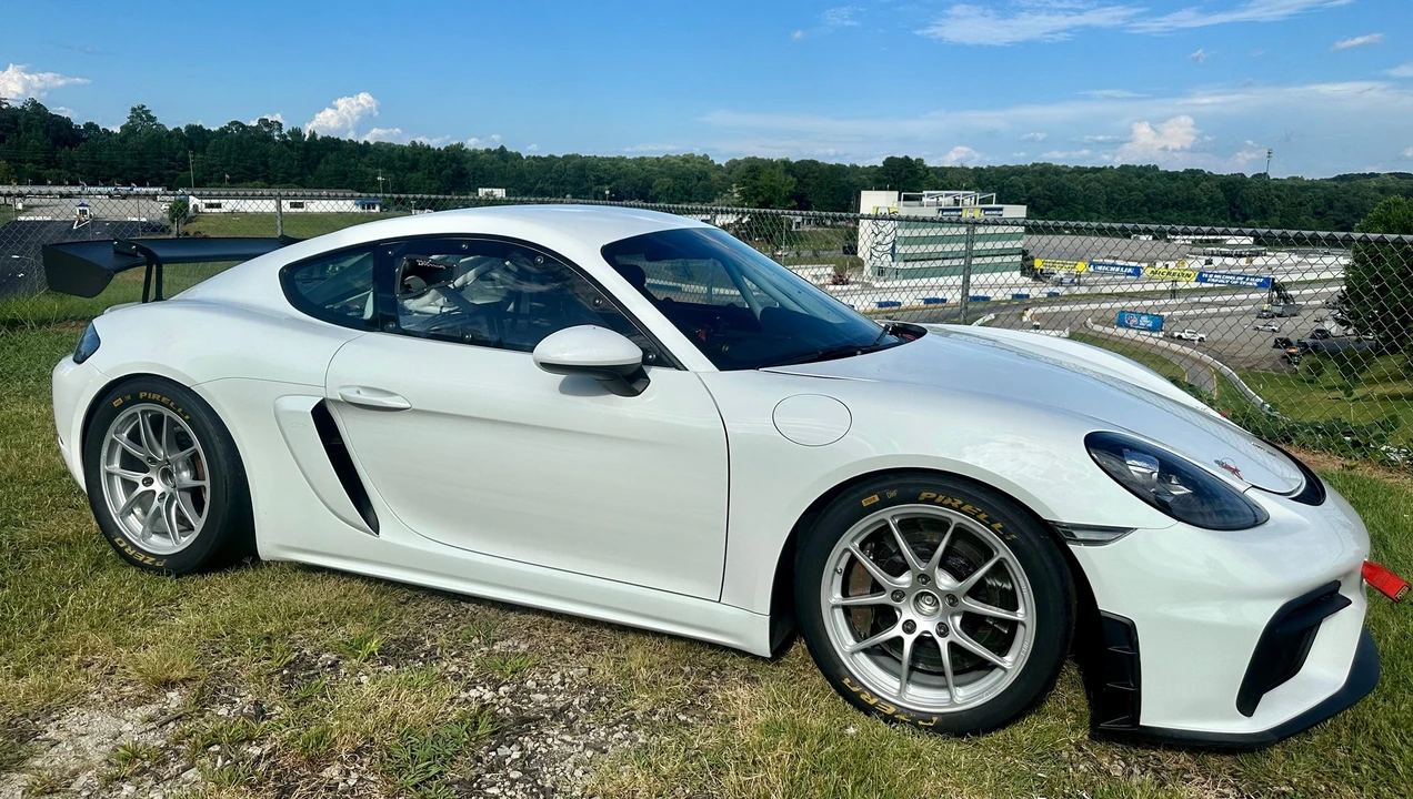 2020 Porsche 718 Cayman GT4 - Image 1 of 31