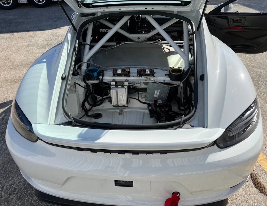 2020 Porsche 718 Cayman - Image 15 of 20