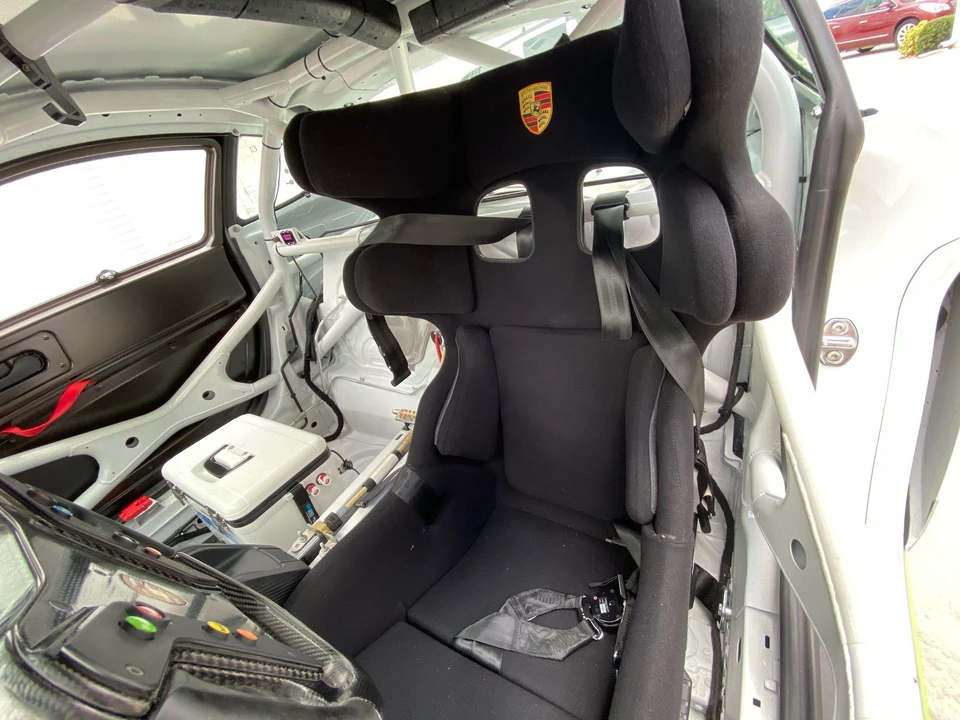 2020 Porsche 718 Cayman GT4 Clubsport - Image 13 of 13