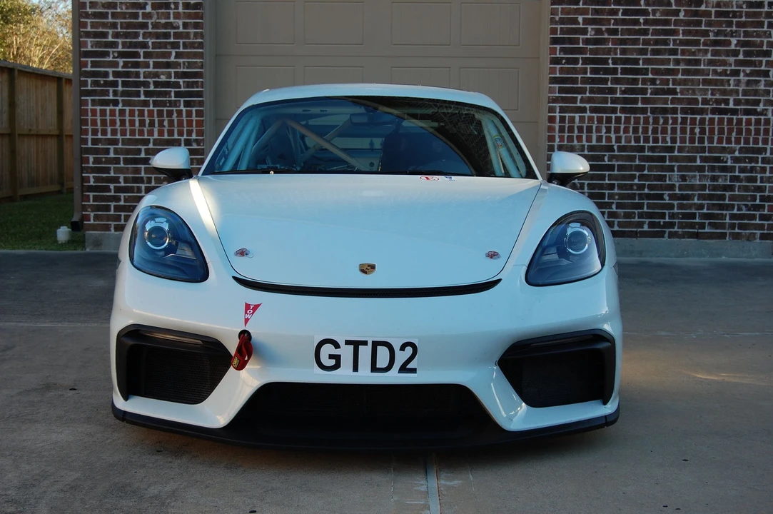 2020 Porsche 718 Cayman GT4 Clubsport - Image 2 of 8