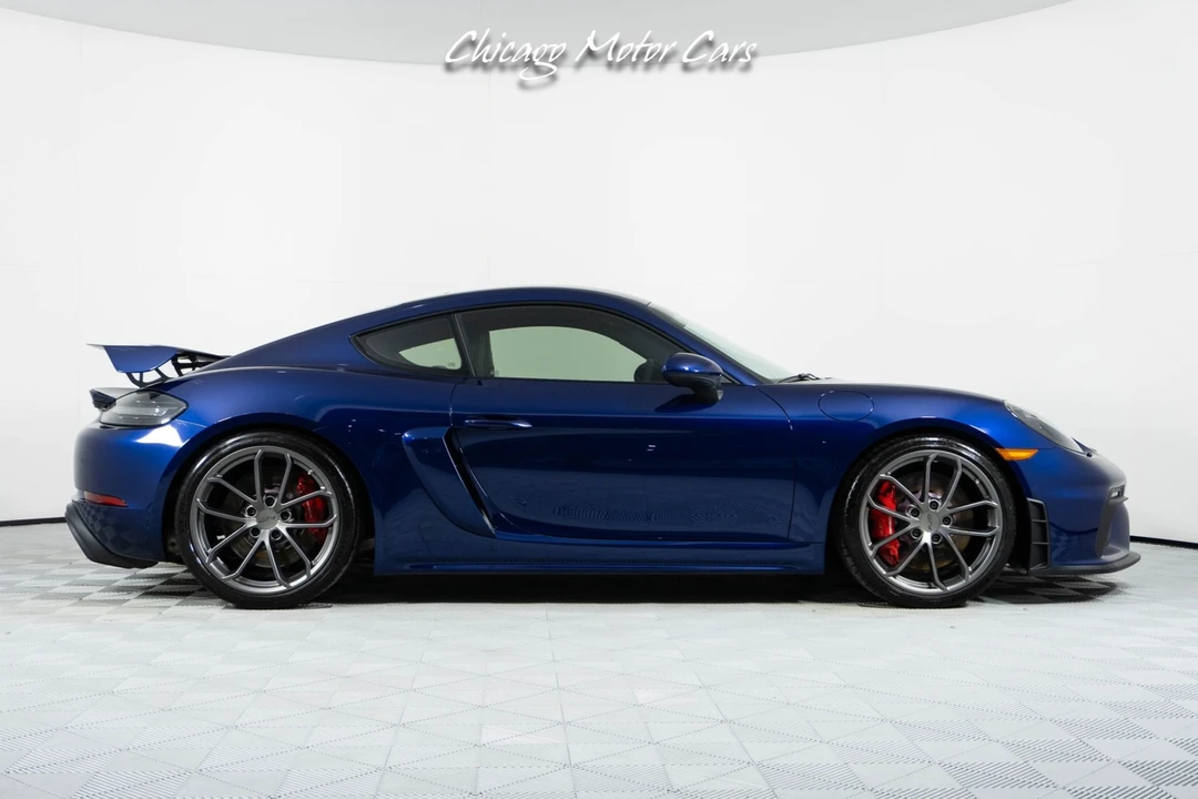 2020 Porsche 718 Cayman GT4 - Image 9 of 21