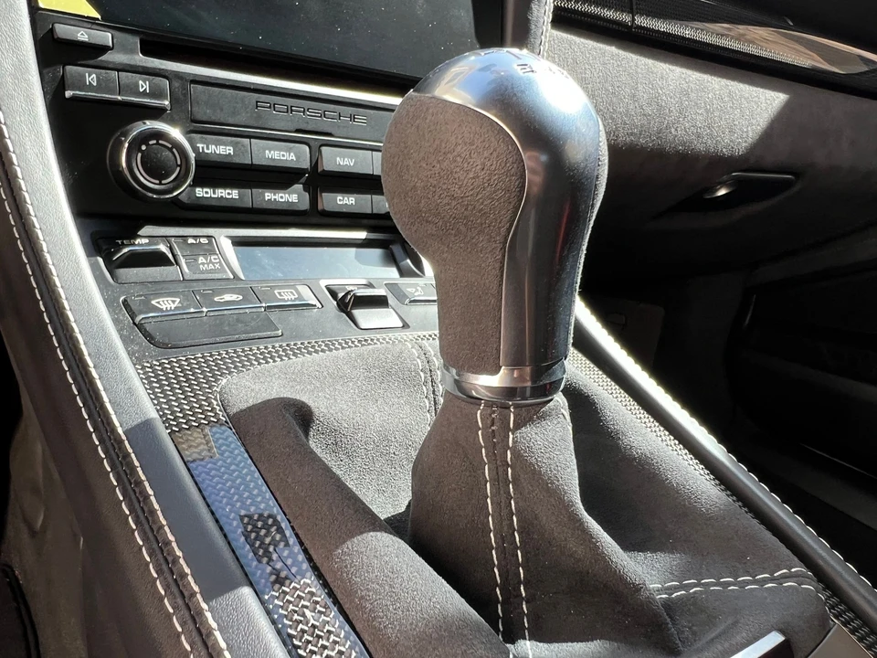 2020 Porsche 718 Cayman GT4 - Image 8 of 11