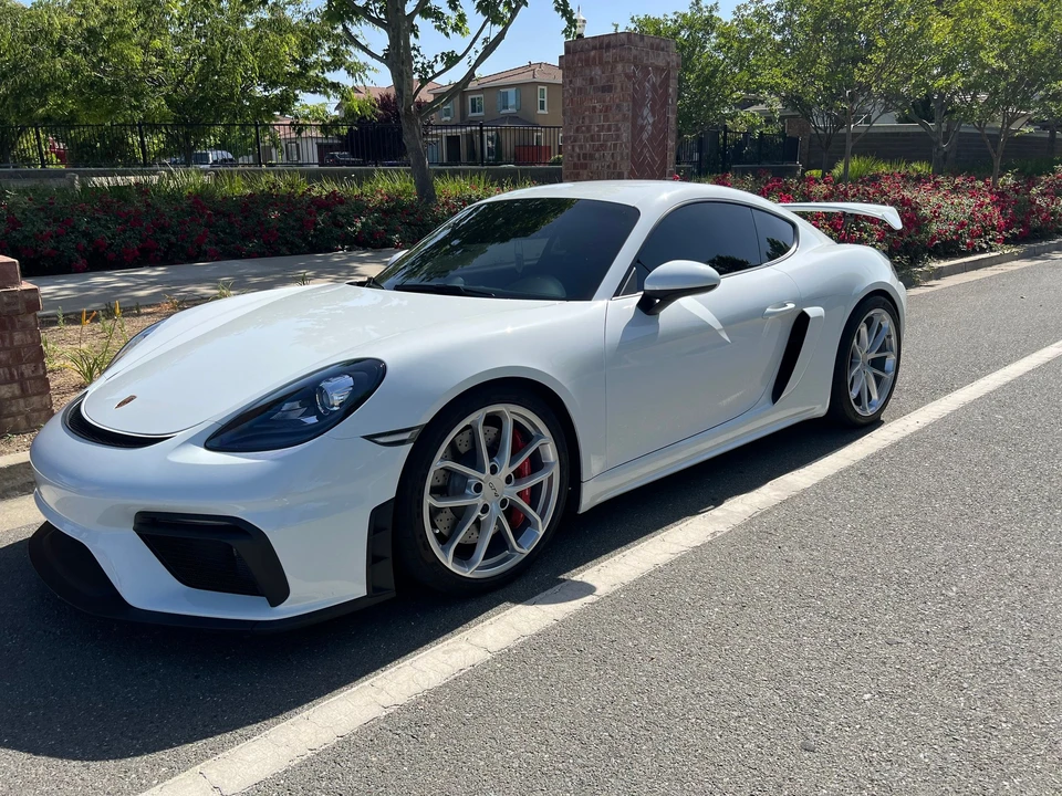 2020 Porsche 718 Cayman GT4 - Image 2 of 11