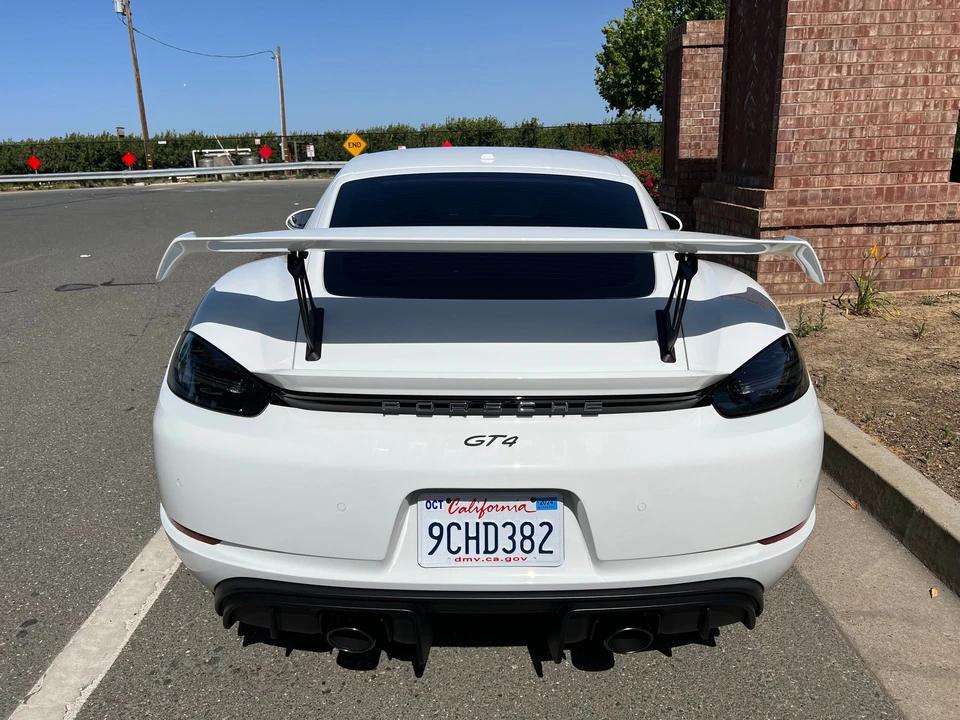 2020 Porsche 718 Cayman GT4 - Image 6 of 11