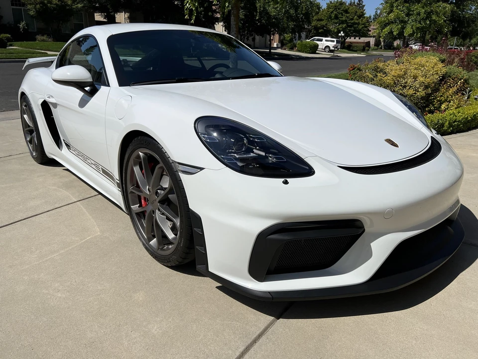 2020 Porsche 718 Cayman GT4 - Image 4 of 31