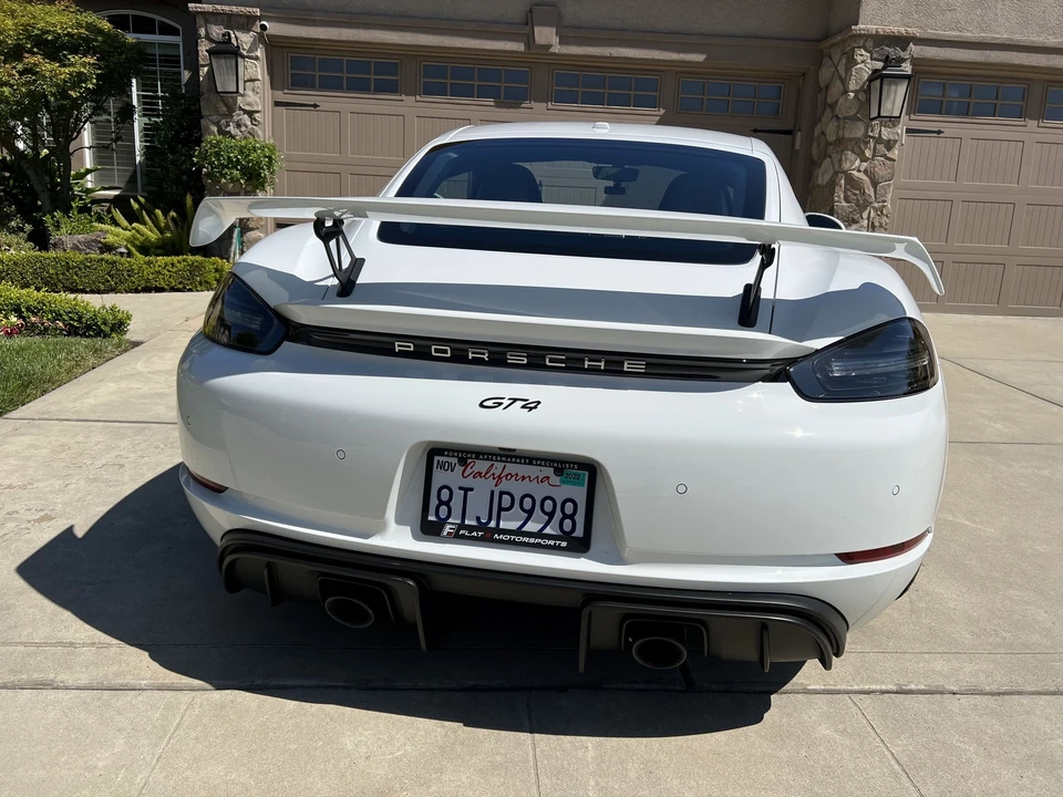 2020 Porsche 718 Cayman GT4 - Image 8 of 31