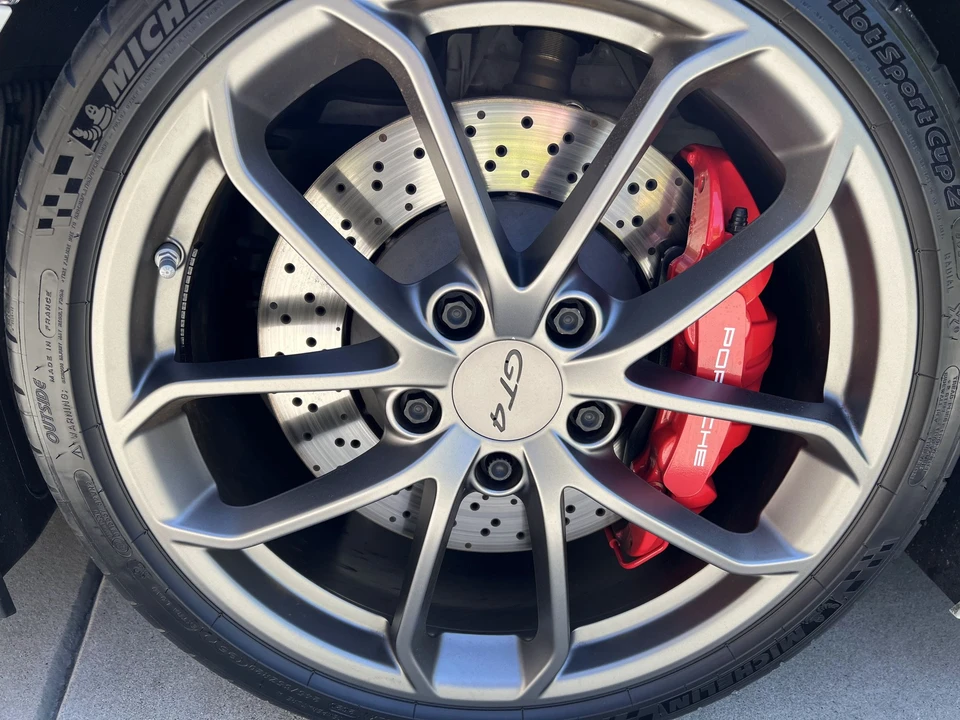 2020 Porsche 718 Cayman GT4 - Image 18 of 31