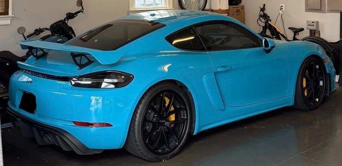 2020 Porsche 718 Cayman GT4 - Image 4 of 7